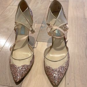 Betsey Johnson Champagne glitter pumps size 8.5